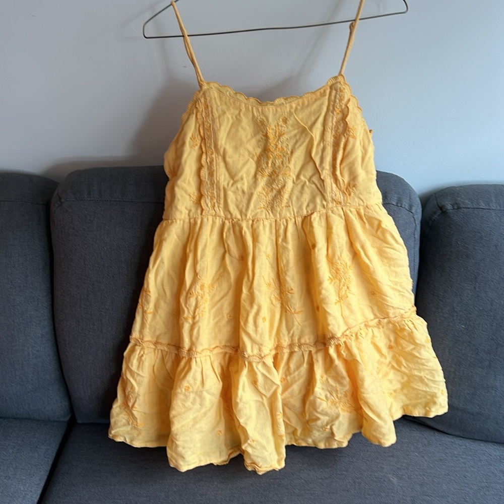 Urban outfitters | Yellow flowy boho dress | Medium